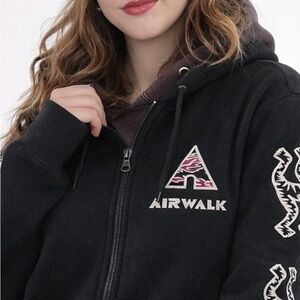 Airwalk Black Zip Hoodie – Size Small